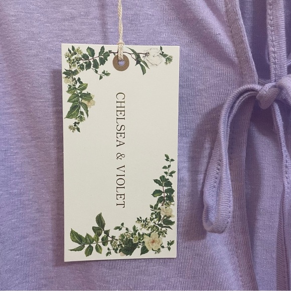 ‼️LAST CHANCE‼️ Chelsea & Violet Lavender Top - Picture 6 of 6